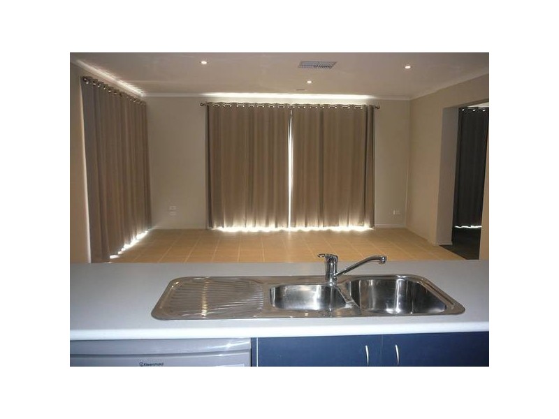 16 Frogmouth Court, Truganina VIC 3029