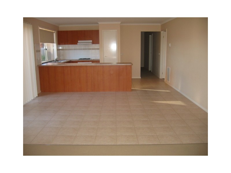 6 Flora Way, Tarneit VIC 3029