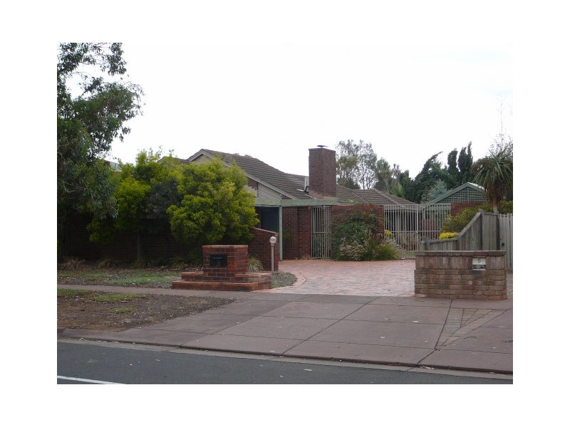 3 Parklands Grove, Werribee VIC 3030