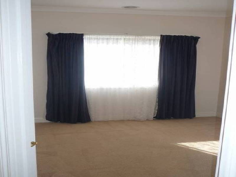 54 Hindmarsh Drive, Wyndham Vale VIC 3024