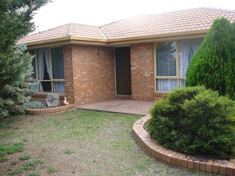 2 Tyburn Close, Werribee VIC 3030