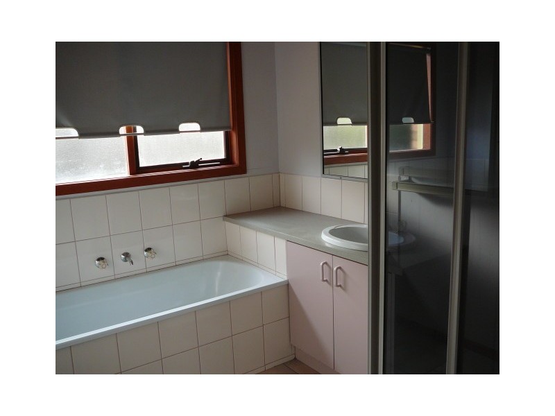 2 Tyburn Close, Werribee VIC 3030