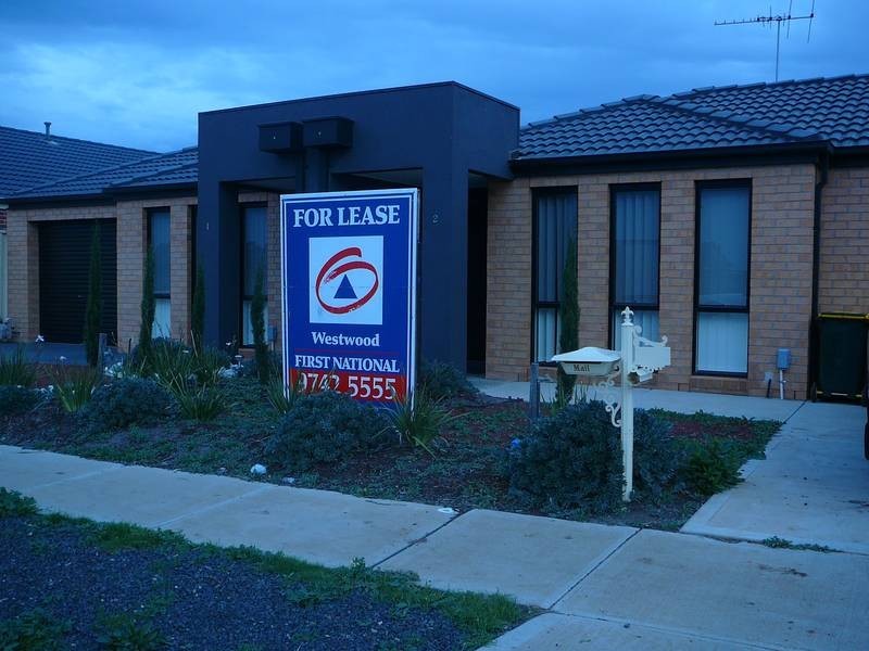2/341 Hogans Road, Tarneit VIC 3029