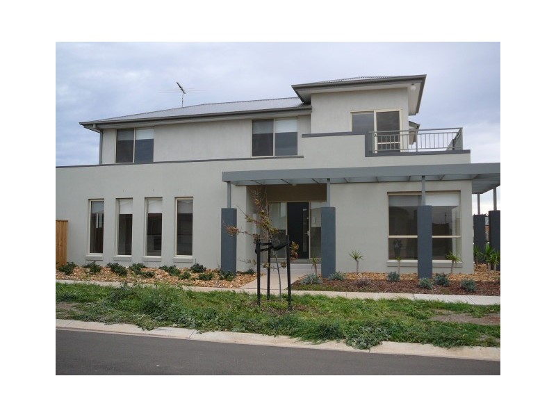 24 East Cornhill Drive, Point Cook VIC 3030