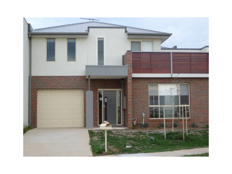 22 East Cornhill Drive, Point Cook VIC 3030
