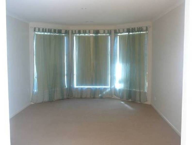 4 Blossom Lane, Werribee VIC 3030