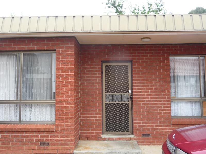 2/13 Cambridge Crescent, Werribee VIC 3030