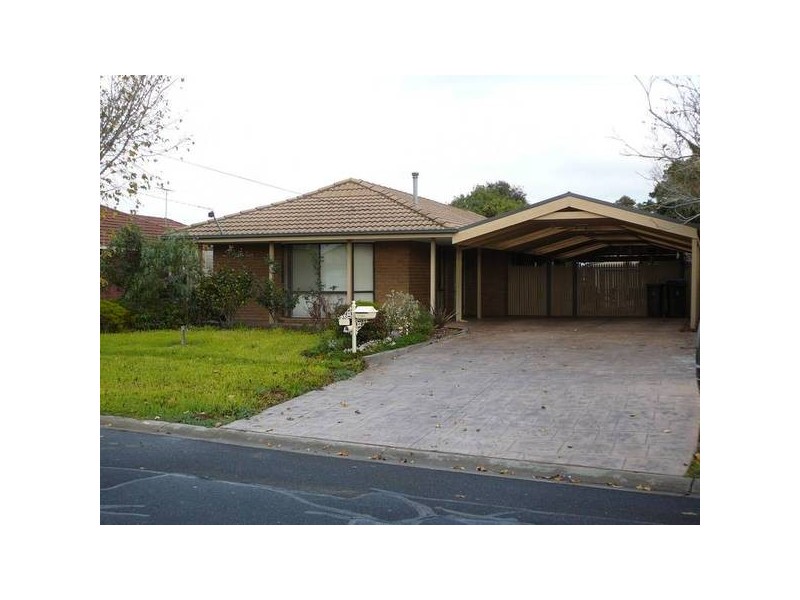 37 Iluka Drive, Werribee VIC 3030