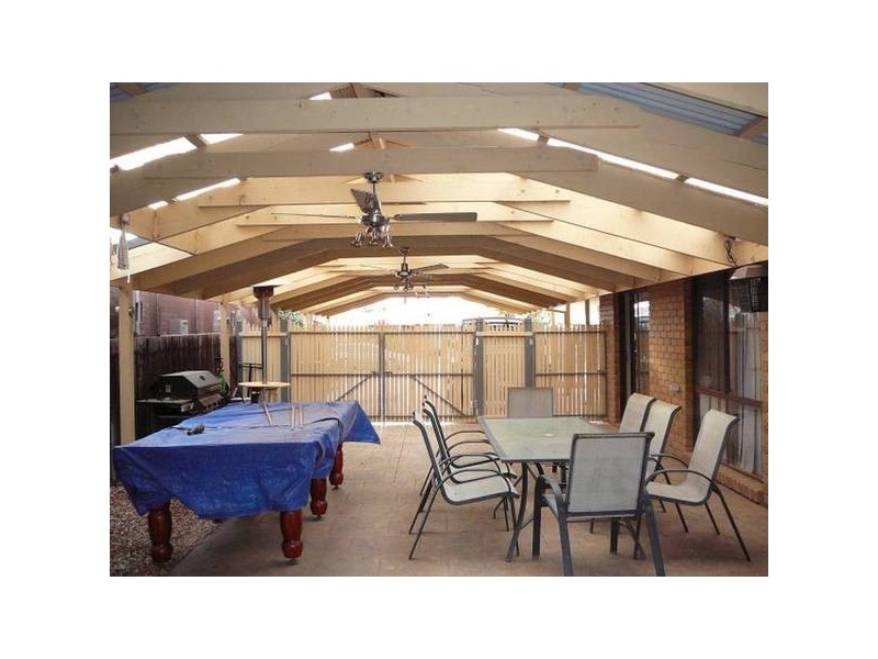 37 Iluka Drive, Werribee VIC 3030