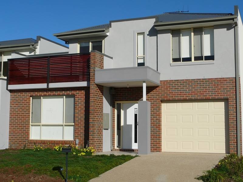 20 East Cornhill Drive, Point Cook VIC 3030