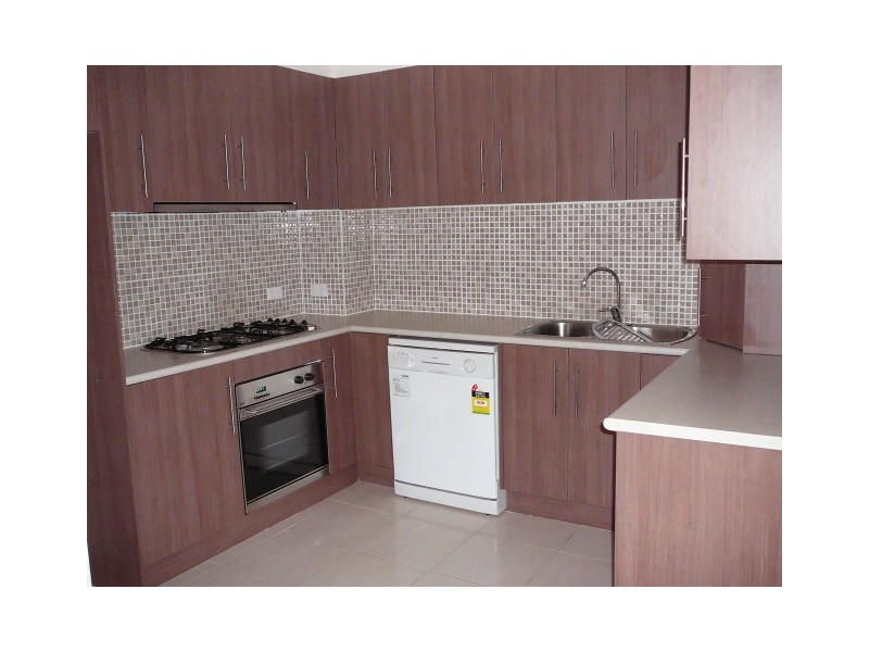 13/5 Tower Road, Werribee VIC 3030