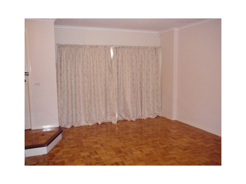 13/5 Tower Road, Werribee VIC 3030