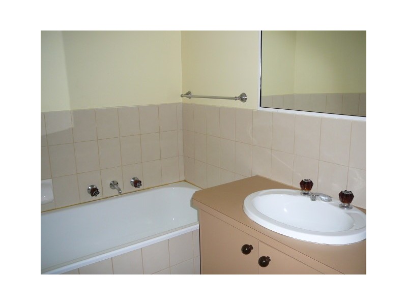 13/5 Tower Road, Werribee VIC 3030