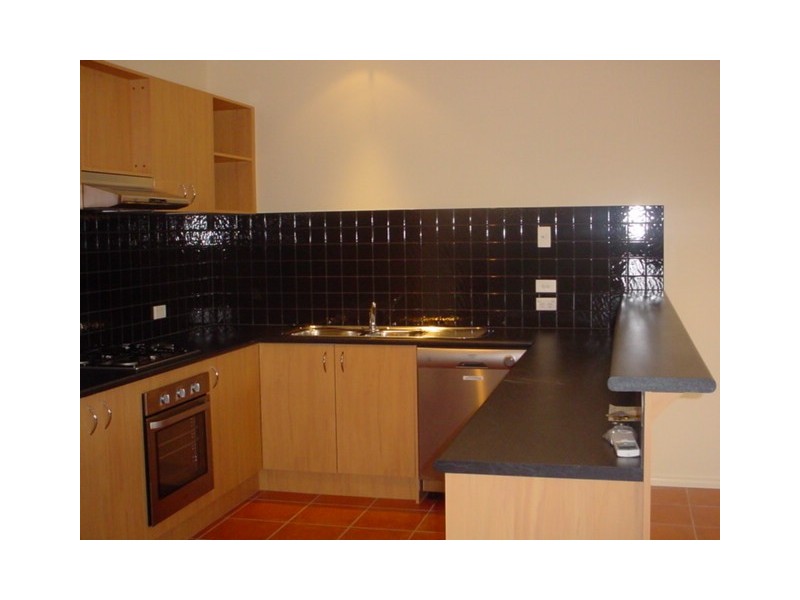 10 Henry Lawson Walk, Point Cook VIC 3030