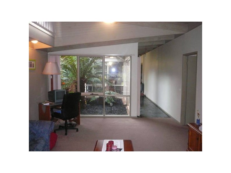 4 Lorena Close, Hoppers Crossing VIC 3029