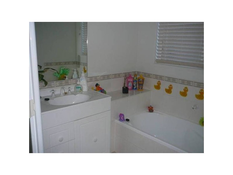 69 Knightsbridge Drive, Tarneit VIC 3029