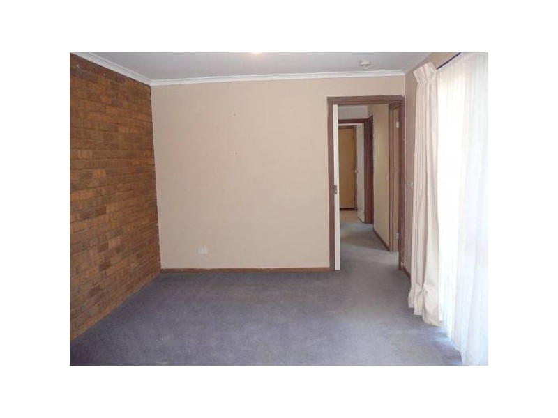 Queensbury Way, Werribee VIC 3030