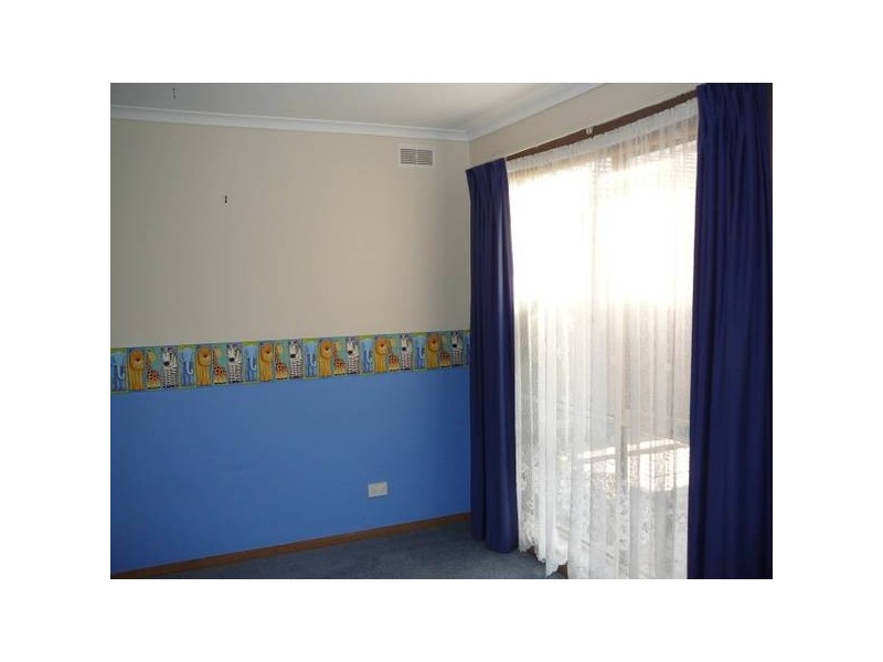 Queensbury Way, Werribee VIC 3030