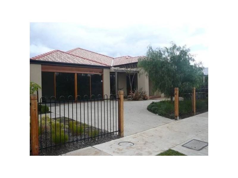 Tarneit Road, Tarneit VIC 3029