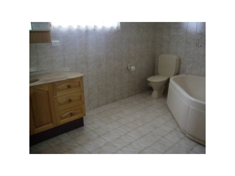 22 Queensbury Way, Werribee VIC 3030