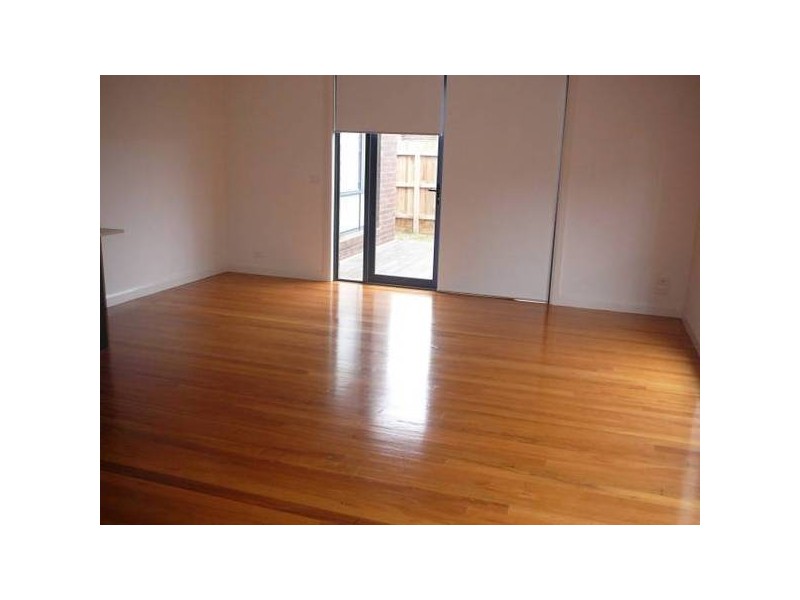 Officer Crt., Werribee VIC 3030