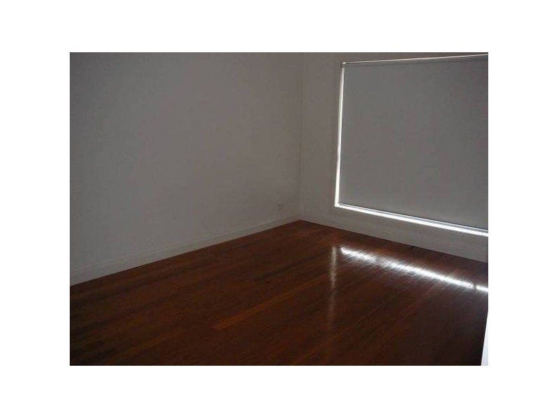 Officer Crt., Werribee VIC 3030