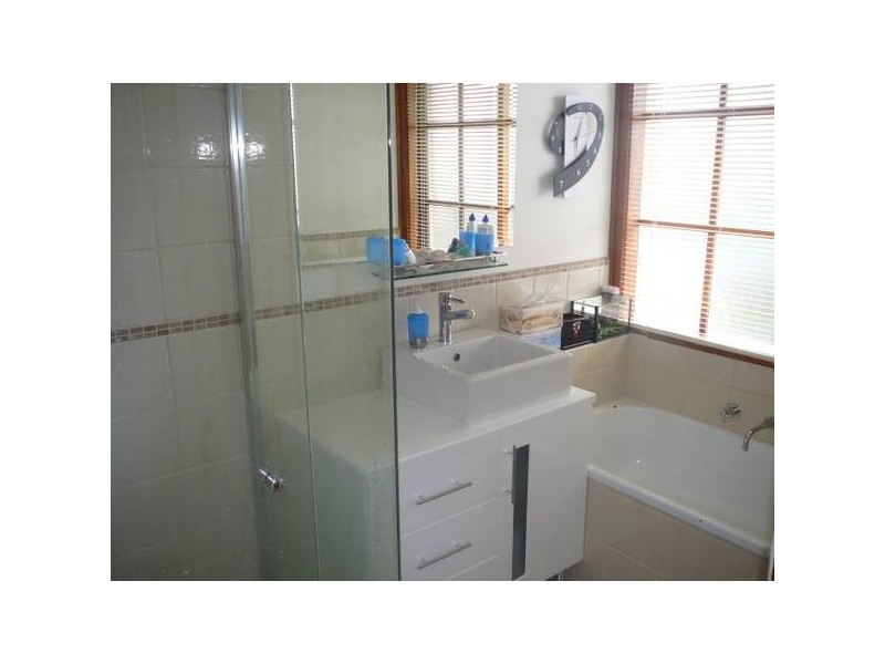 35 Ribblesdale Avenue, Wyndham Vale VIC 3024