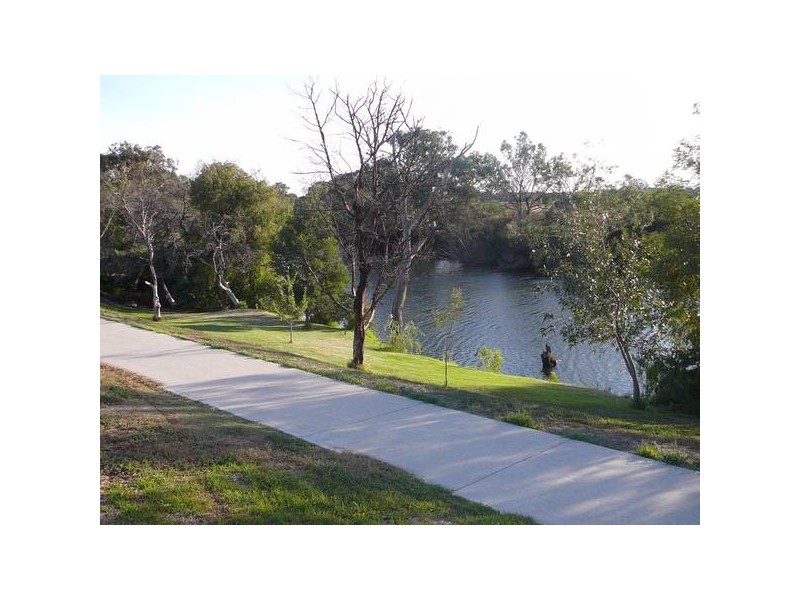 Cottrell Street, Werribee VIC 3030