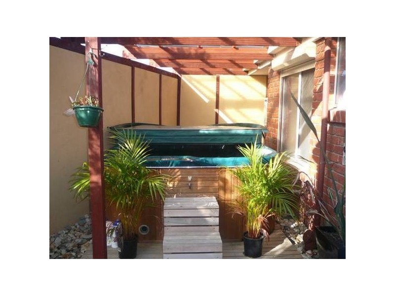 East Gateway, Wyndham Vale VIC 3024