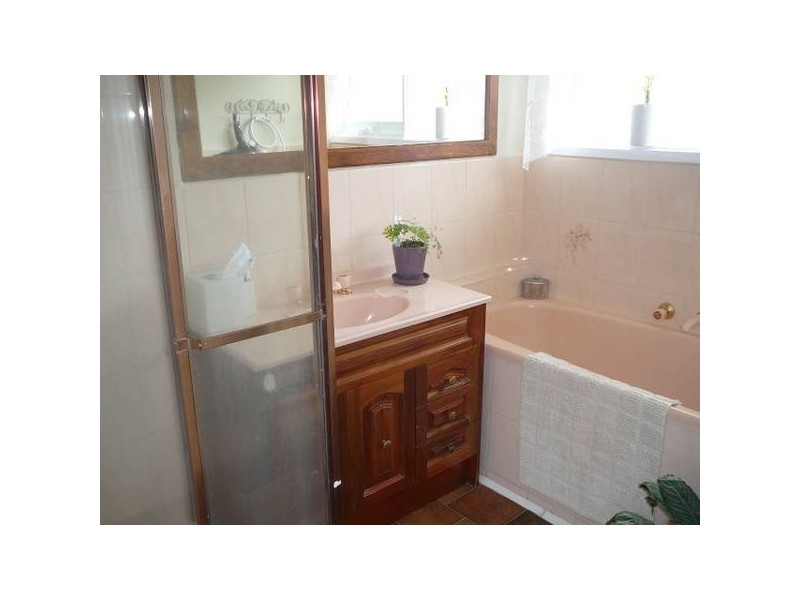 Honour Avenue, Wyndham Vale VIC 3024