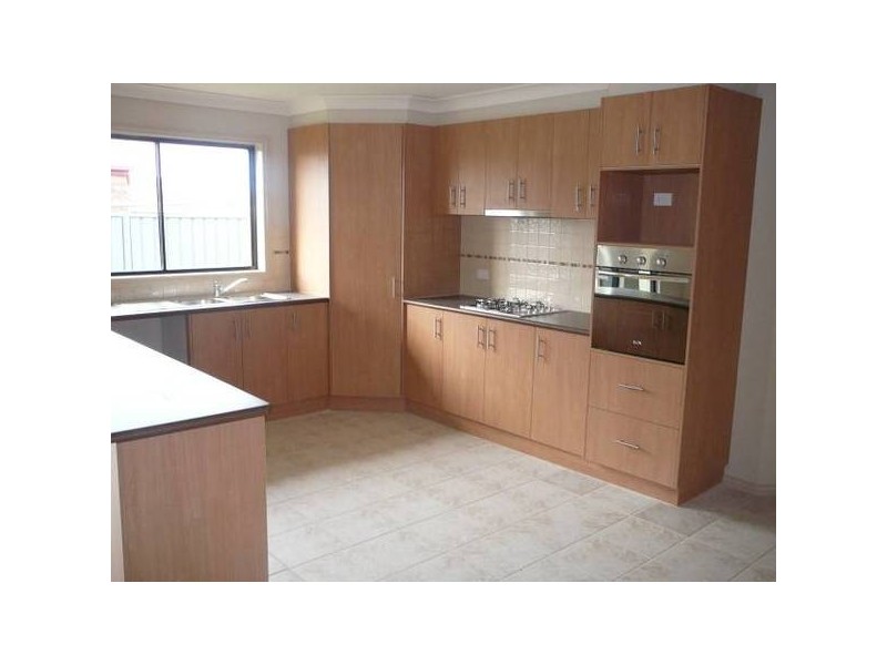 13 Bow Crescent, Wyndham Vale VIC 3024