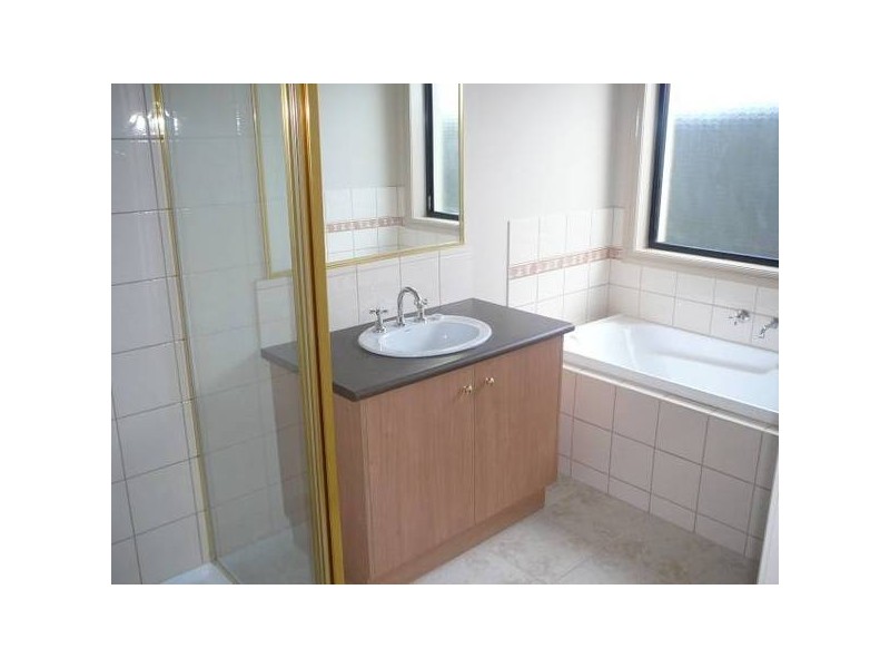 13 Bow Crescent, Wyndham Vale VIC 3024