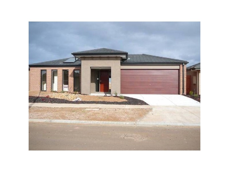 Layton Close, Truganina VIC 3029