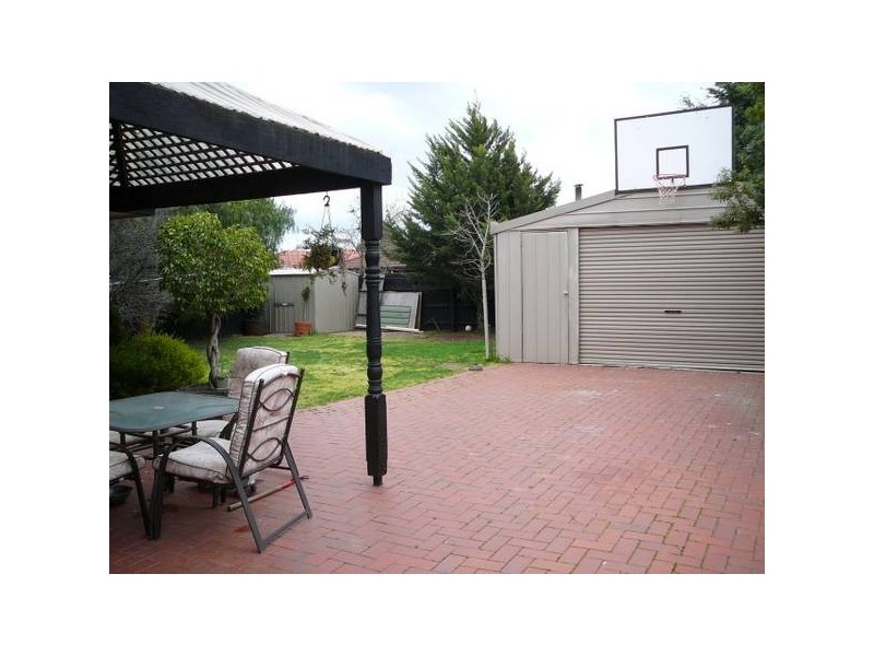 21 Mcmurray Crescent, Hoppers Crossing VIC 3029