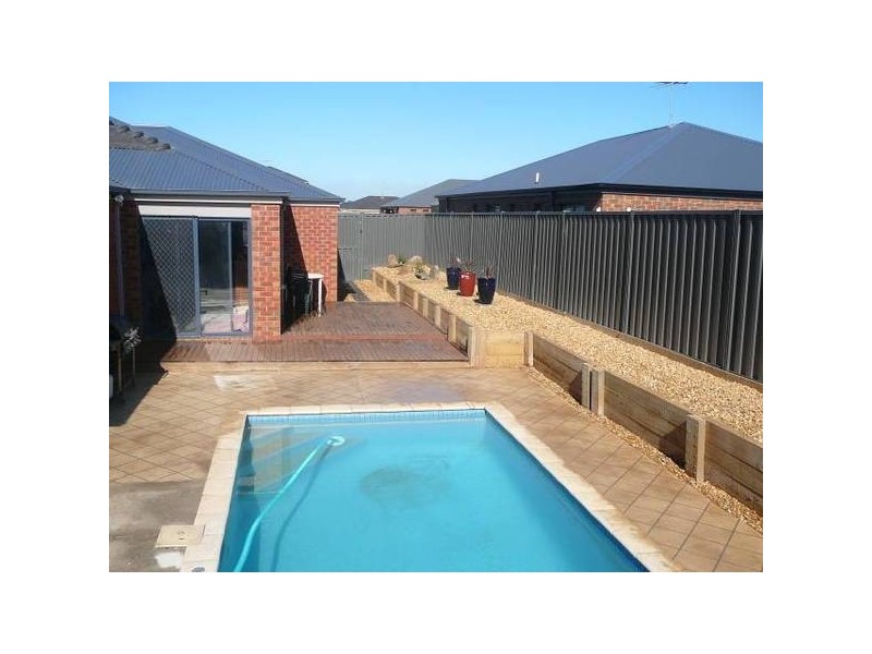 28 Condamine Avenue, Wyndham Vale VIC 3024