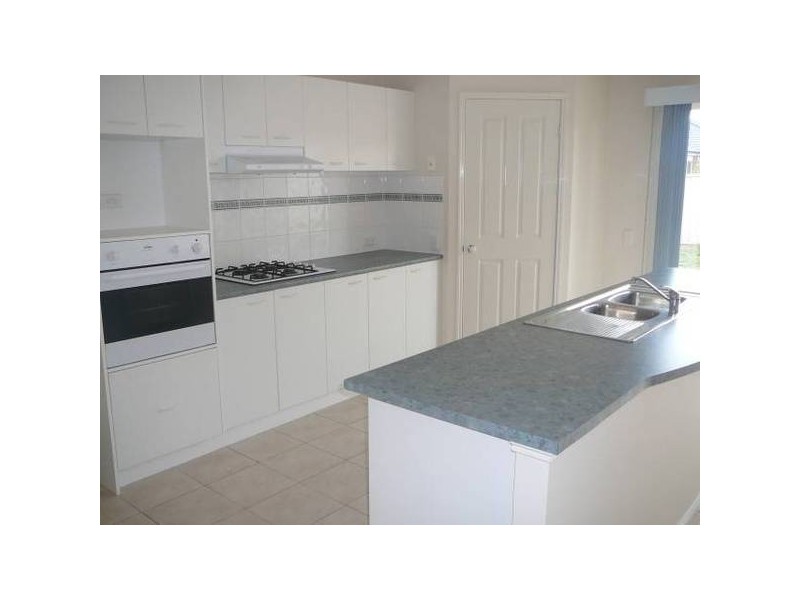 4 Woodhall Place, Tarneit VIC 3029