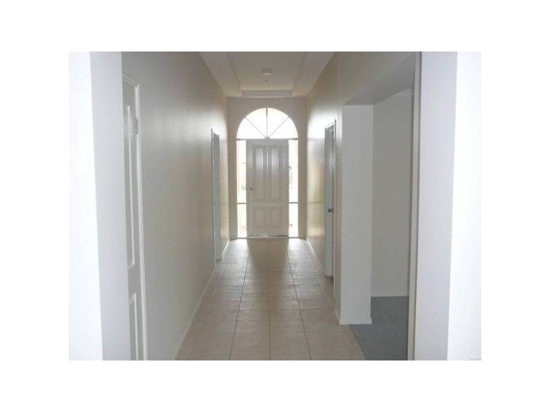 4 Woodhall Place, Tarneit VIC 3029