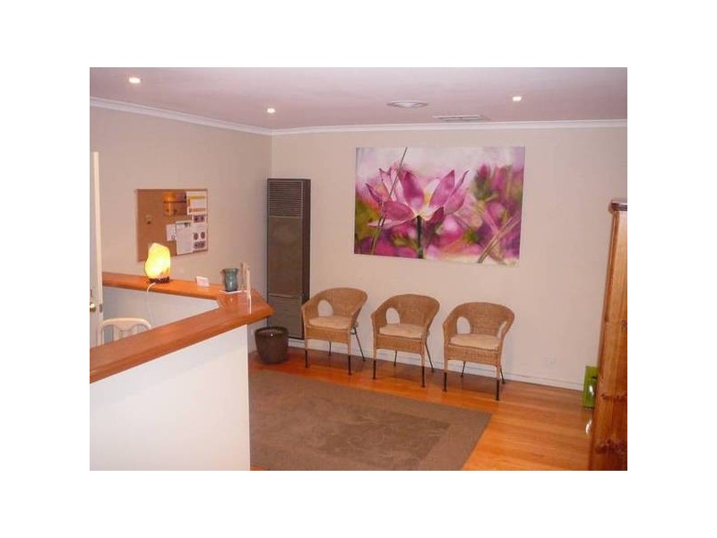 Pentlowe Street, Hoppers Crossing VIC 3029