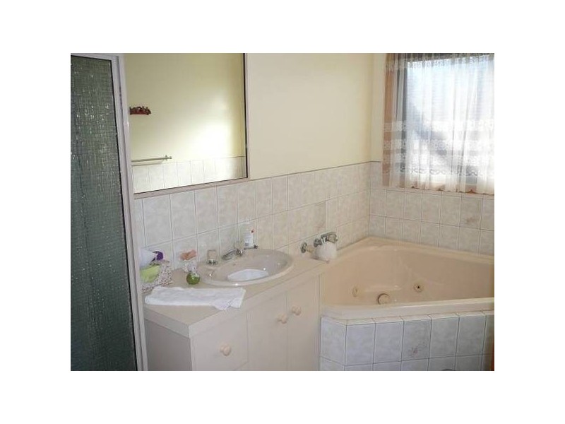 20 Hunter Avenue, Hoppers Crossing VIC 3029