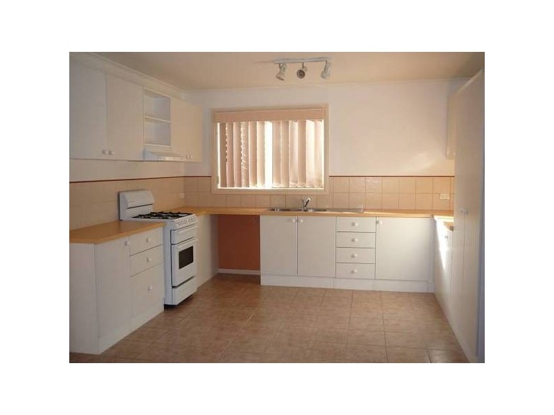Greaves Street North, Werribee VIC 3030