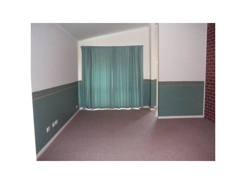 Greaves Street North, Werribee VIC 3030