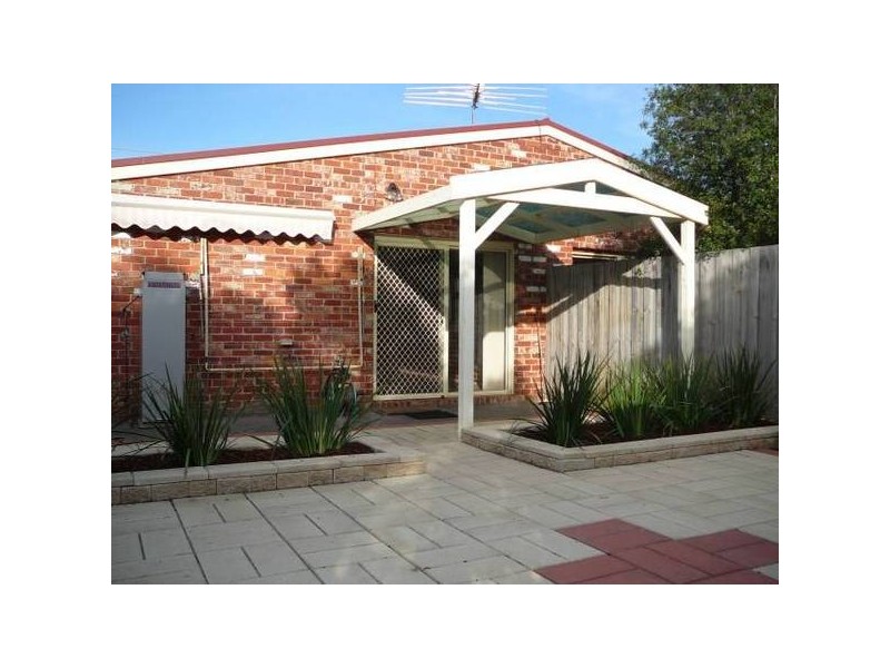 Greaves Street North, Werribee VIC 3030