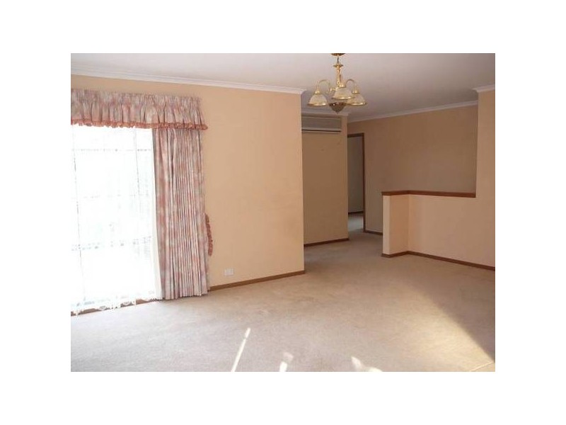 21 Mc Murray Crescent, Hoppers Crossing VIC 3029