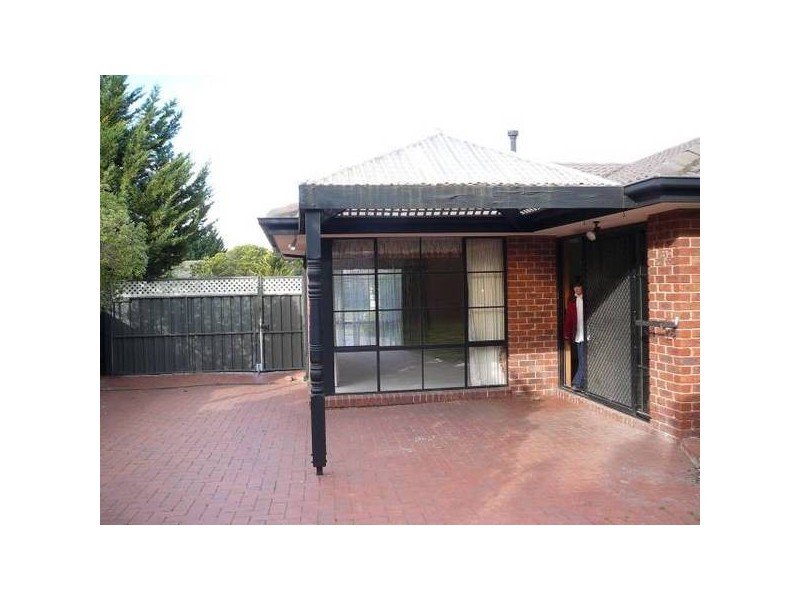 21 Mc Murray Crescent, Hoppers Crossing VIC 3029