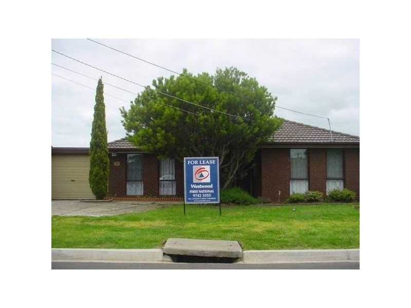 33 Dummett Avenue, Hoppers Crossing VIC 3029