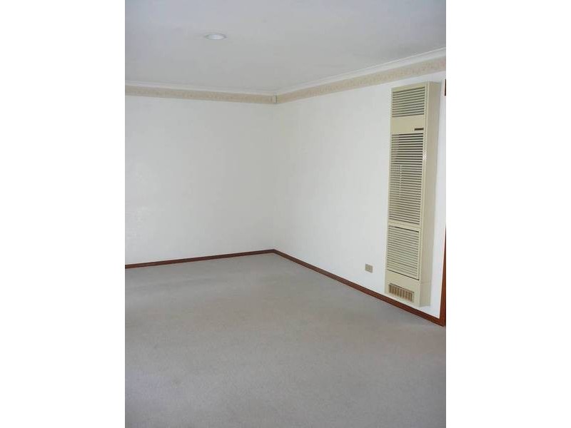 33 Dummett Avenue, Hoppers Crossing VIC 3029