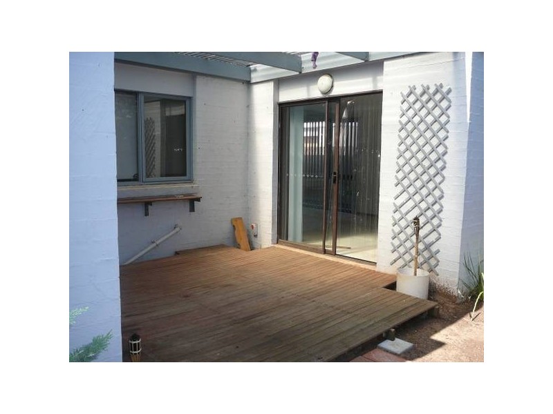 2/36 Blackforest Road, Wyndham Vale VIC 3024