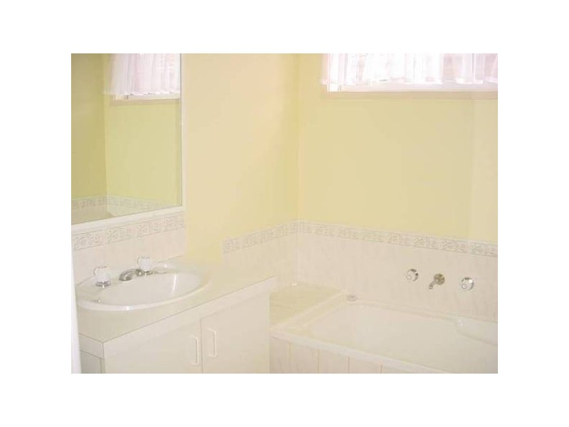 4 Ziema Crt., Werribee VIC 3030