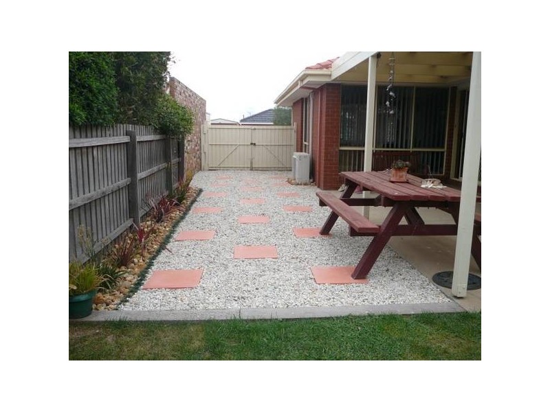 13 Ironbark Drive, Hoppers Crossing VIC 3029