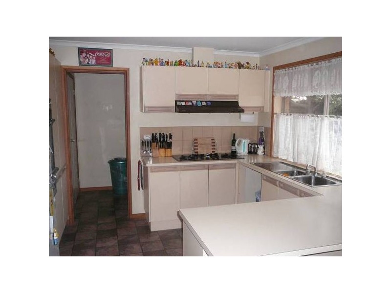15 Cleveland Drive, Hoppers Crossing VIC 3029